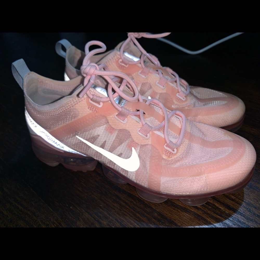 Nike VaporMax women’s. - Picture 2 of 4